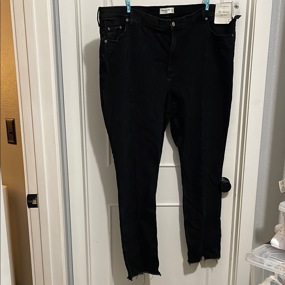 Abercrombie & Fitch Black Skinny Jeans - Picture 3 of 6